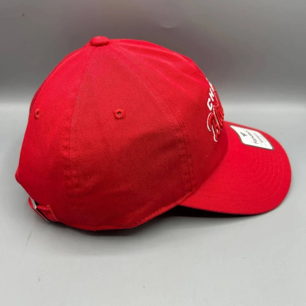Chicago Blackhawks Hat Women Red Embroidered NHL Fanatics Strap Back Cap Cotton